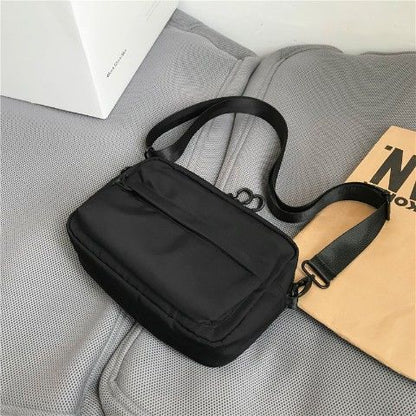 New Unisex Messenger Bag Travel Waist Bag Men&#39;s Chest Bag Backpack Casual Men&#39;s Shoulder Messenger Bag Nylon Phone Bag