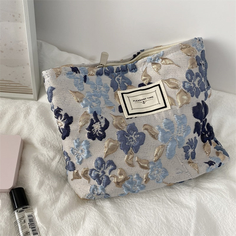 French Relief Flowers Print Cosmetic Bag Canvas Washing Bag Large Capacity Women Travel Cosmetic Pouch Make Up Storage Clutches