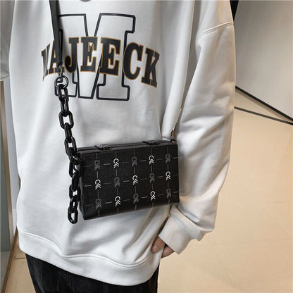 New Fashion Unisex Chain Mini Messenger Bag Men Small Box Shape Shoulder Bag Pu Leather Original Design Handbag Wallet