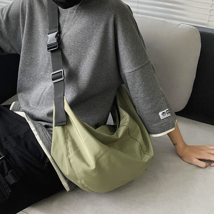 Men&#39;s and women&#39;s shoulder bag leisure student bag high quality Oxford women&#39;s crossbody bag waterproof outdoor fitness bag