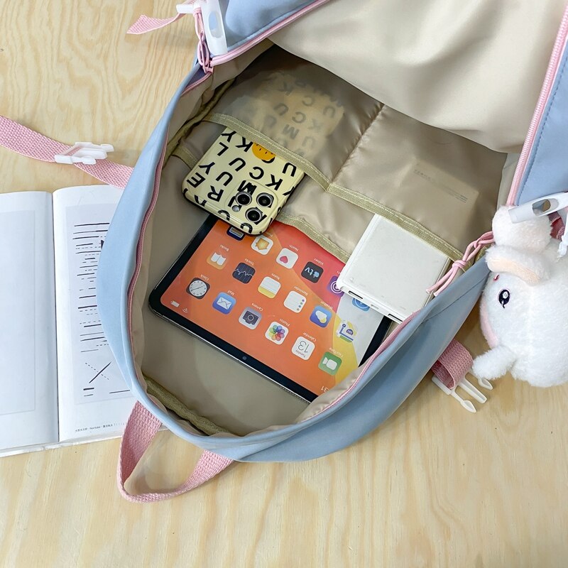 Trendy Girl Harajuku Travel School Bag Kawaii Lady Badge Student Backpack Female College Backpack Fashion Women Laptop Book Bags