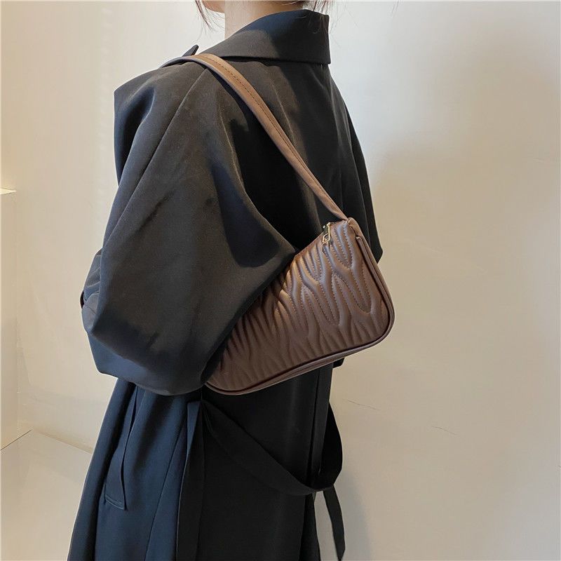 Women Bags Armpit Shoulder Bag Small Shoulder Purse Underarm Bags Brand Clutch Women Hobos Fashion and Simple Handbags
