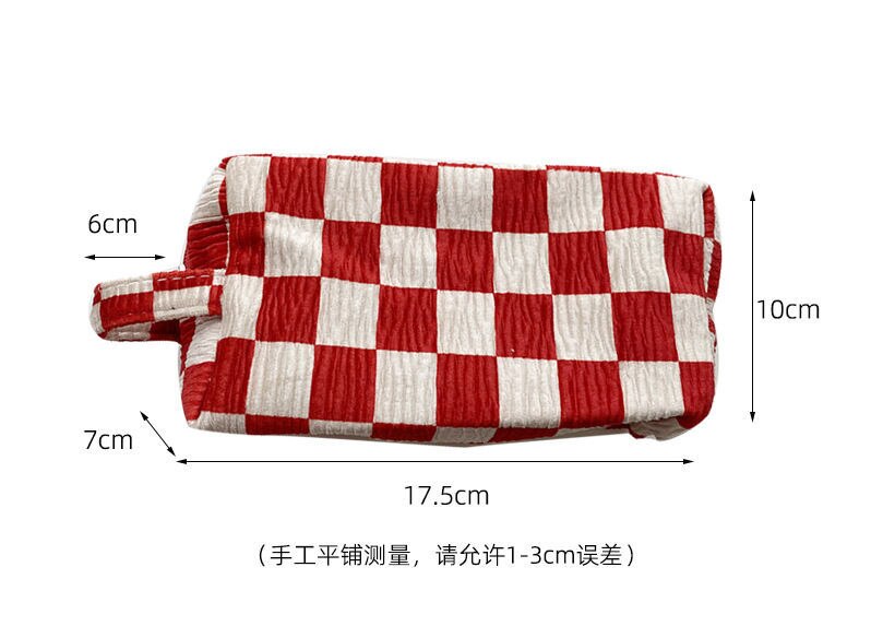 Advanced style chessboard grid velvet cosmetic bag student&#39;s hand carrying pen bag portable storage bag washing bag