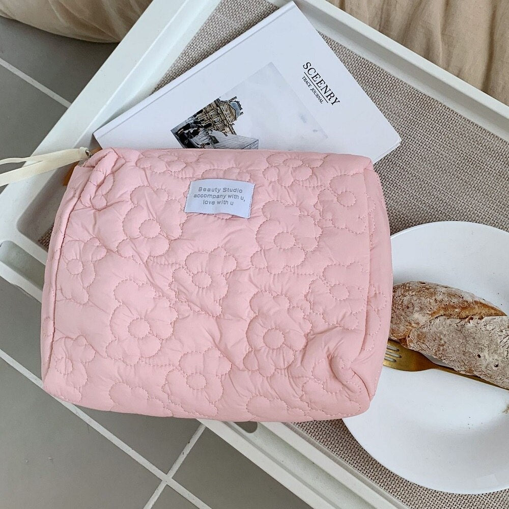 Floral Quilted Cosmetic Makeup Storage Bag For Women Portable Female Toiletry Bags Beauty Cases Organizer Pouch For Brushes