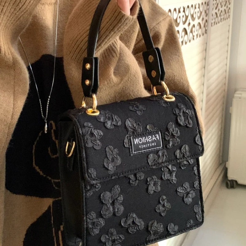 Niche Retro Bag Women&#39;s Early Spring New All-match Texture Black Messenger Bag Ins Shoulder Handbag