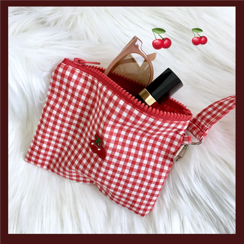 1 Pc Ins Cherry Red Plaid Makeup Lipstick Bag Young Girls Sweet Clutch Make Up Wrist Pouch For Women Travel Cosmetic Case Bag