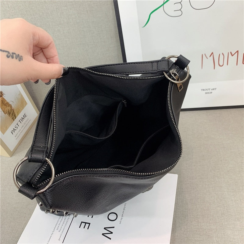 Punk Style Bags For Women Skull Design Handbags Female Rivet Prints Shoulder Flap Lady Luxury Brand Crossbody Purses New Fashion