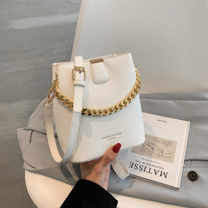 Women Fashion Pu Leather Bucket Shoulder Bags Pure Color Messenger Bag Female White Tote Crossbody Bag Chain Casual Handbags Sac