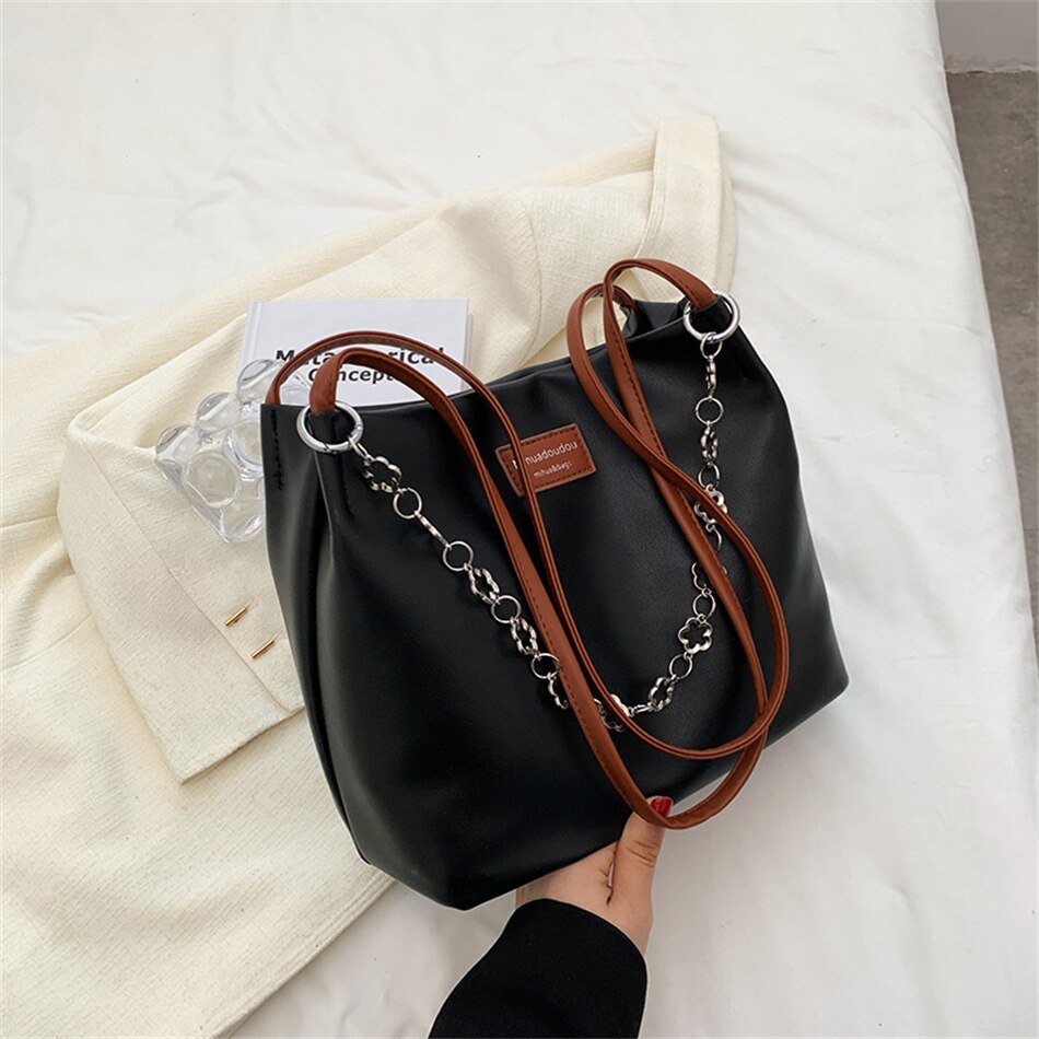 Casual Large Capacity Chains Tote Bags for Women Trendy Designer Bag Simple Style Female Shoulder Bag Luxury Purses Handbags