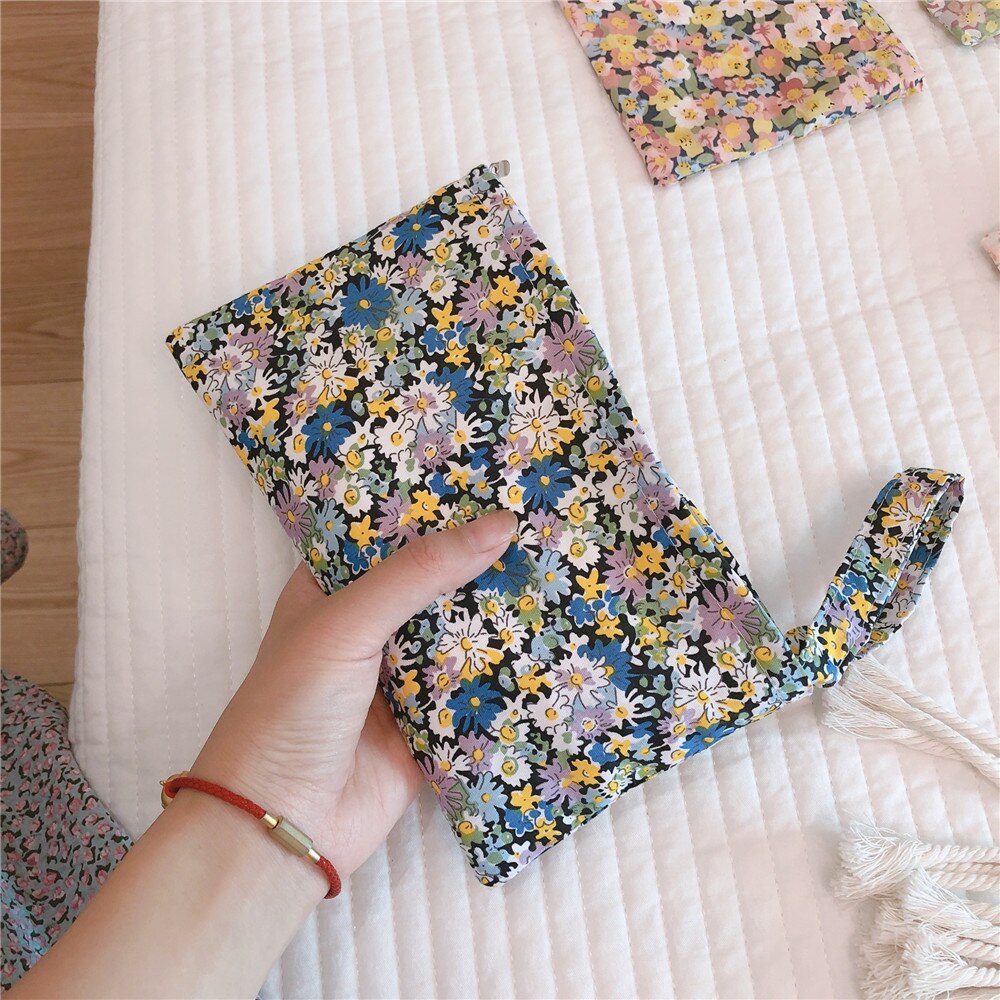 Korean Floral Coin Purse Mini Cotton Sanitary Towel Pouch Women&#39;s Cosmetic Bag Fabric Make Up Organizer Beauty Case Storage Bag